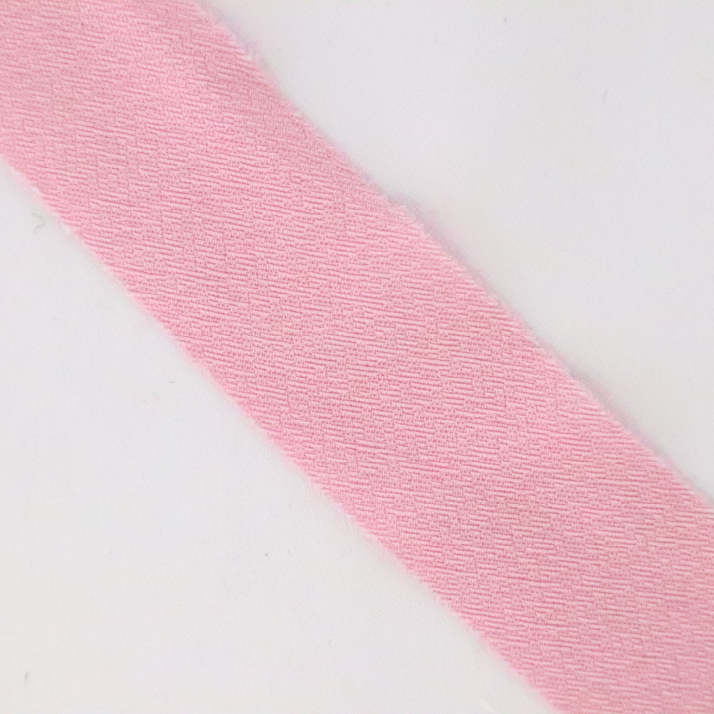 <Scheduled to be uploaded in November> Light red mauve (bluish pink) plain crepe (Y02306014)