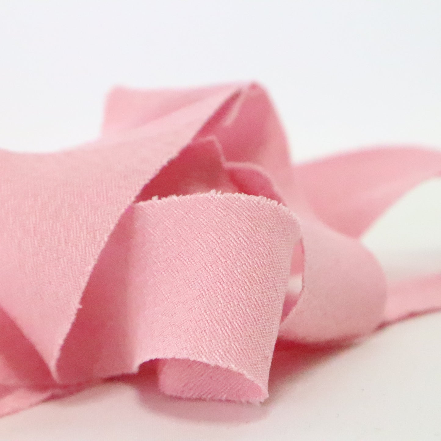 <Scheduled to be uploaded in November> Light red mauve (bluish pink) plain crepe (Y02306014)