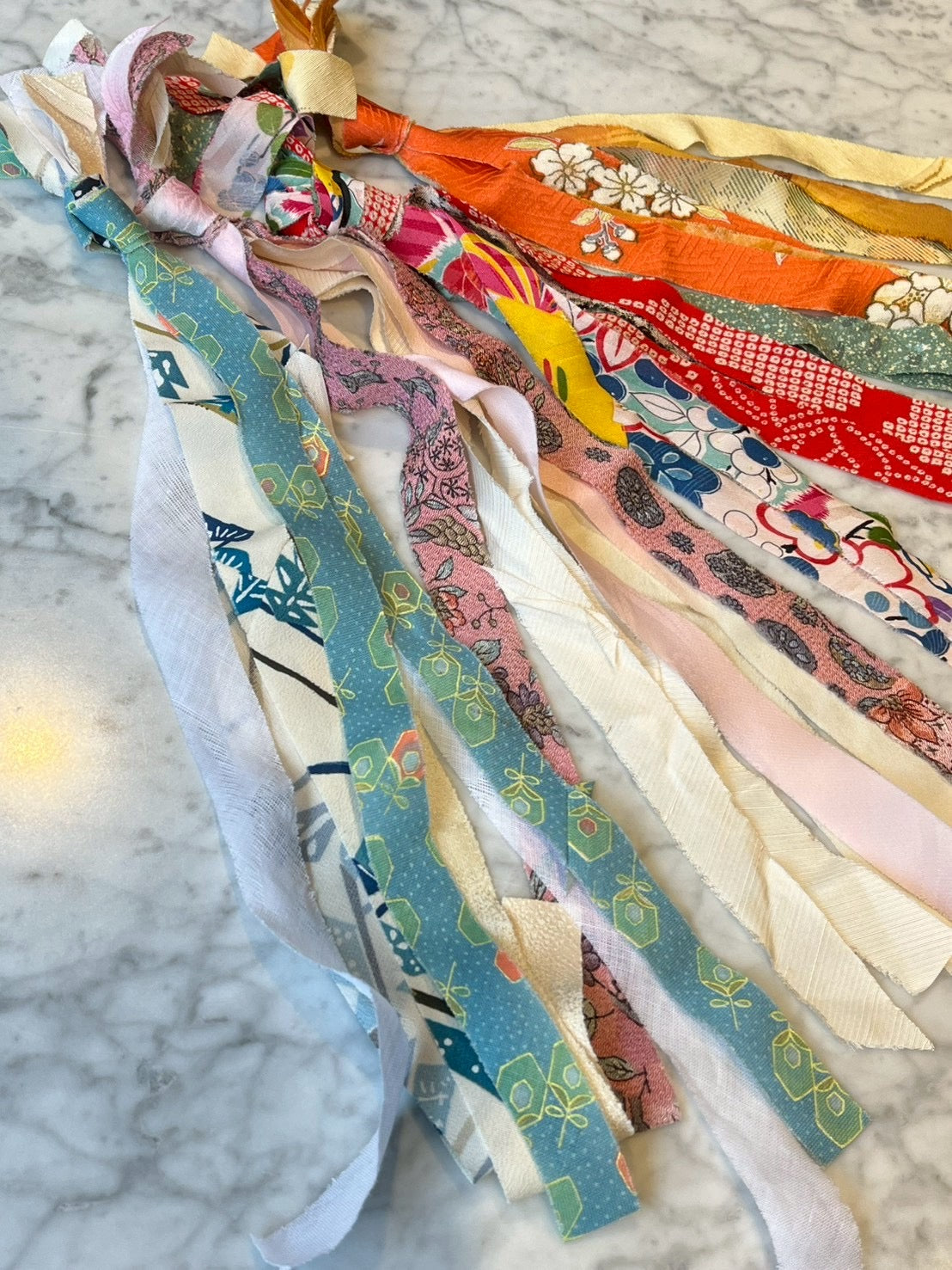 kimonoyarnお年玉BOX⑤(50m×3玉)(ロゴ入り組紐ディスク付きキットプレゼント)46%OFF