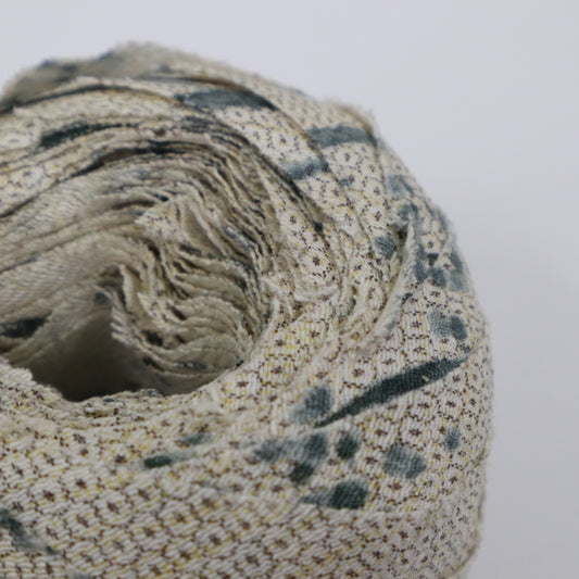 White Tortoiseshell Flower and Grass Pongee (Y02403029)