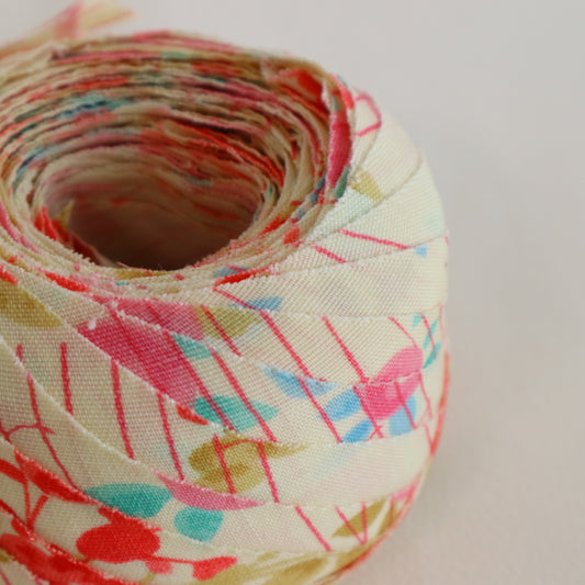 Egg-colored colorful woven fabric (Y02601012)