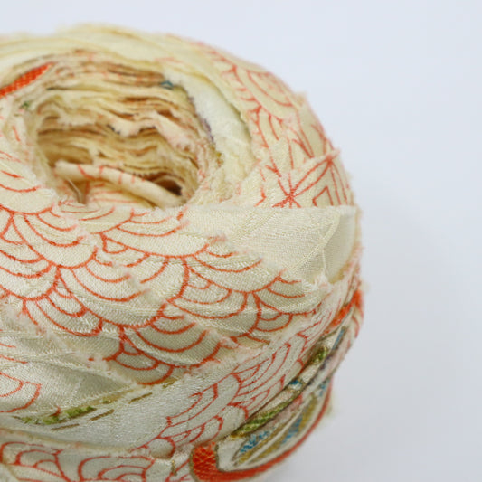 White and red auspicious crepe (Y02012021)