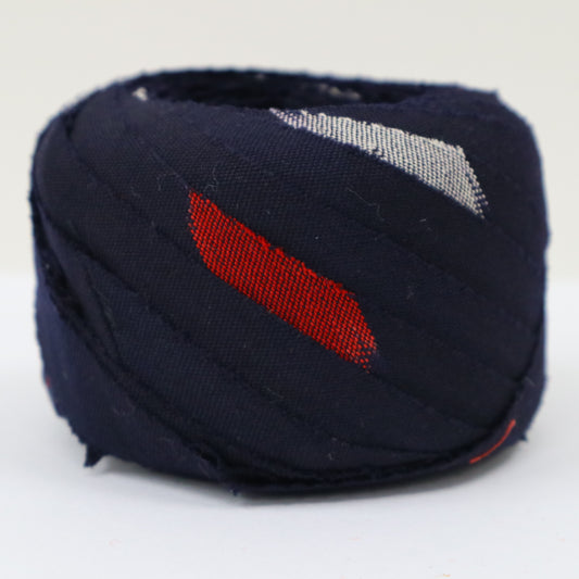 Dark blue wool with red and white ikat pattern (Y02403001)