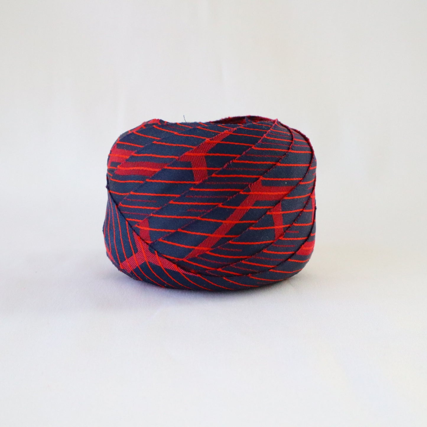 *Must check with Mr. Matsuura / Black with white kasuri pattern / crepe (Y02210002)