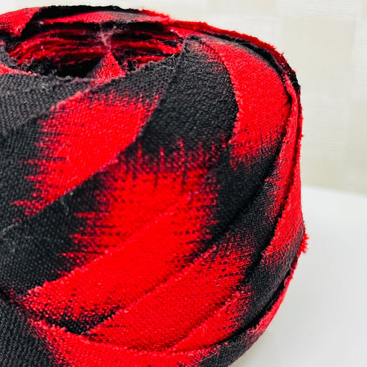 Large red and black checkered pattern wool (Y00000709)