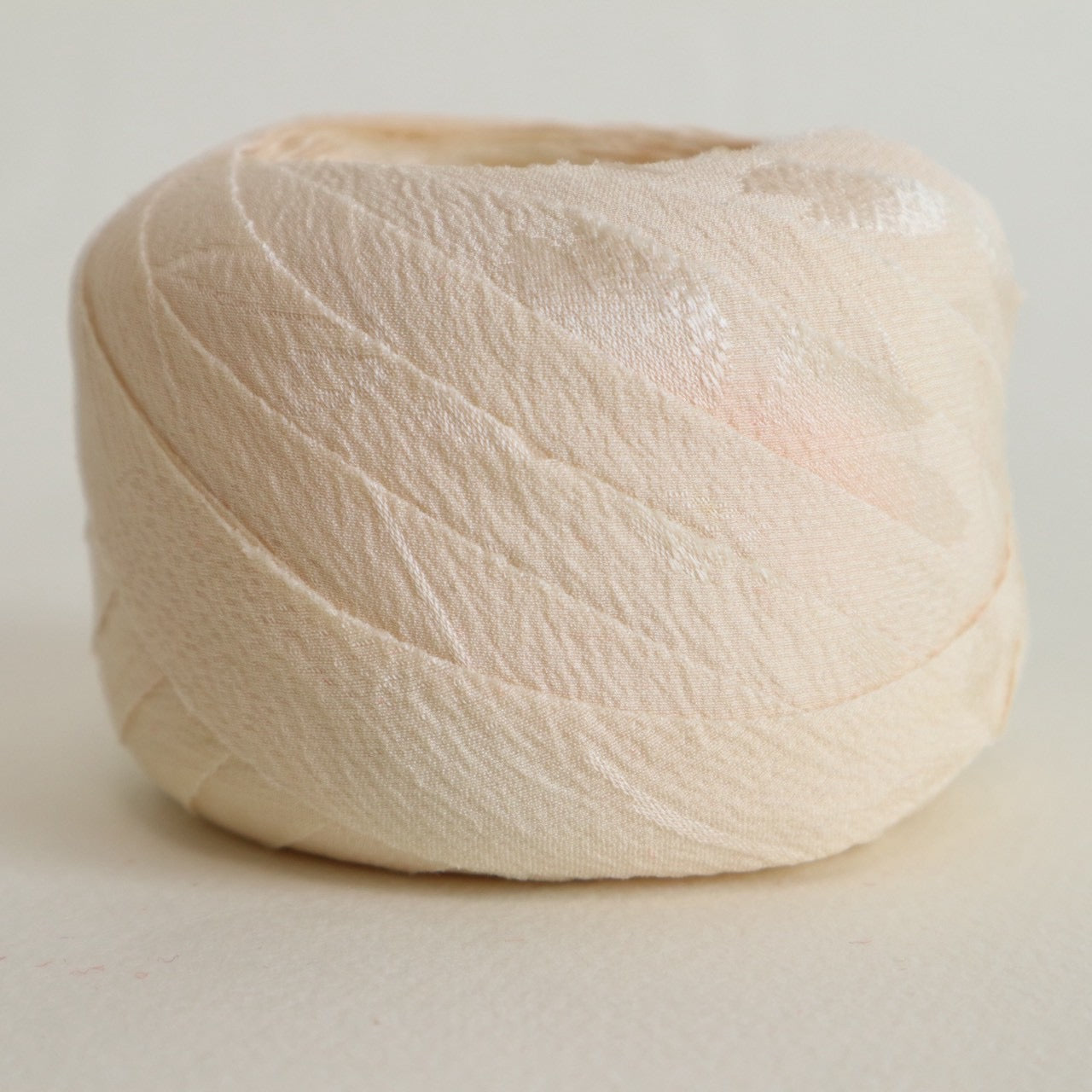 【残りわずか】きなり（白）の無地・縮緬(Y02601002）