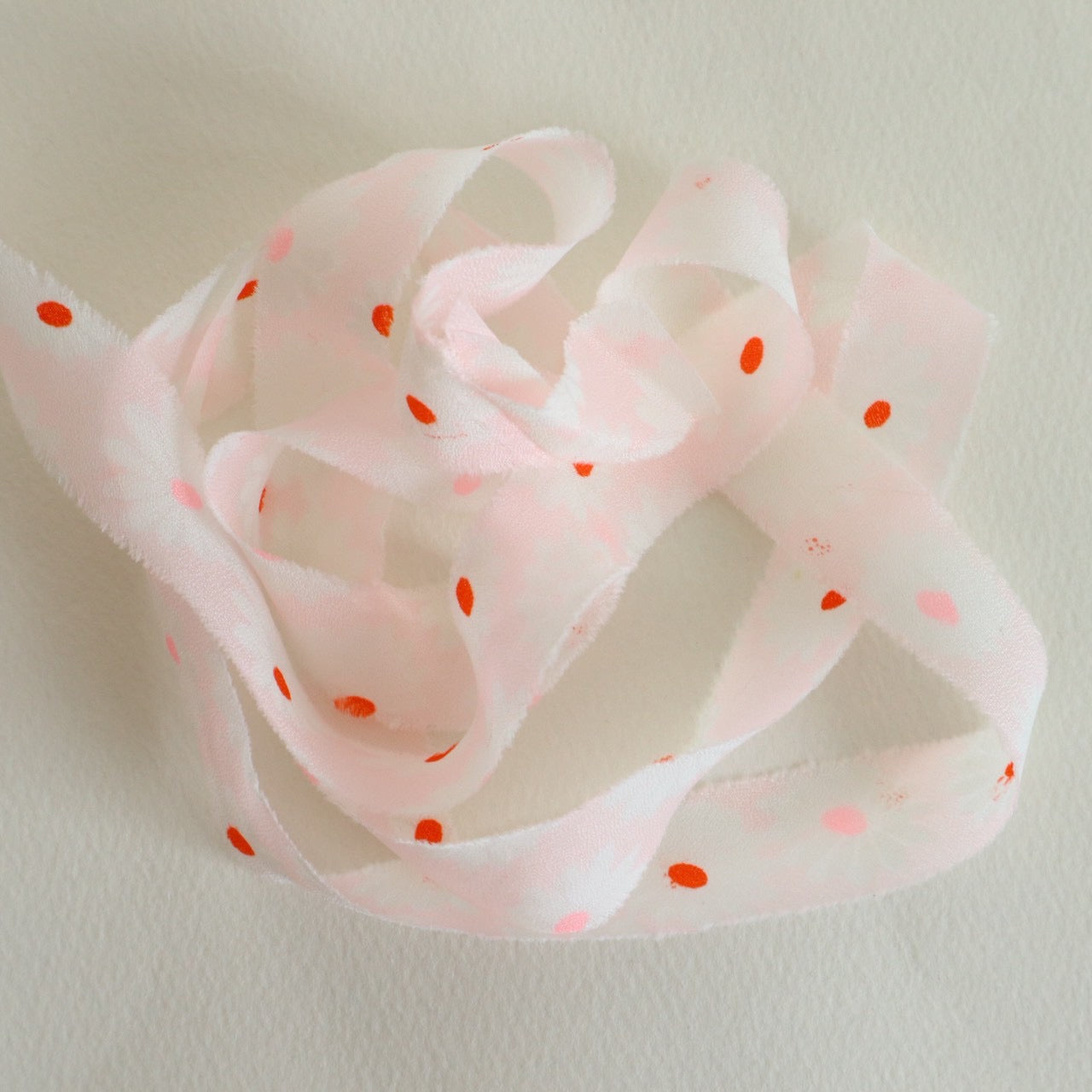 ピンクに花柄・化繊(Y02512006）