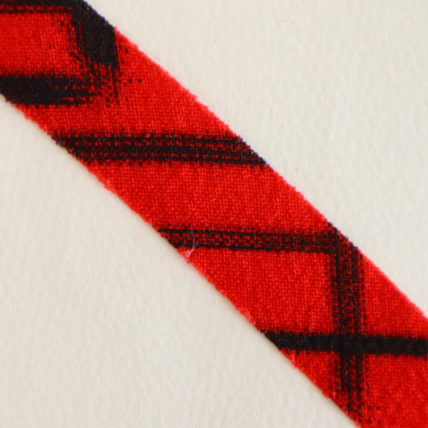 Red and black striped Ikat pattern, mixed weave (Y02601006) (copy)
