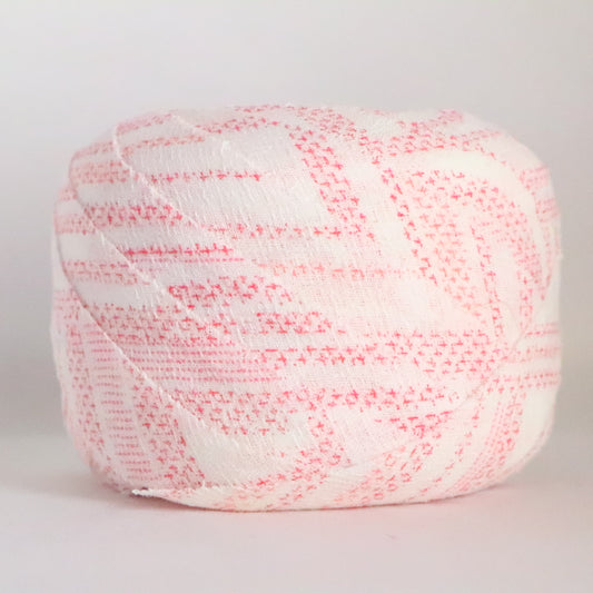 White and azalea abstract pattern/mixed weave (Y02310027)