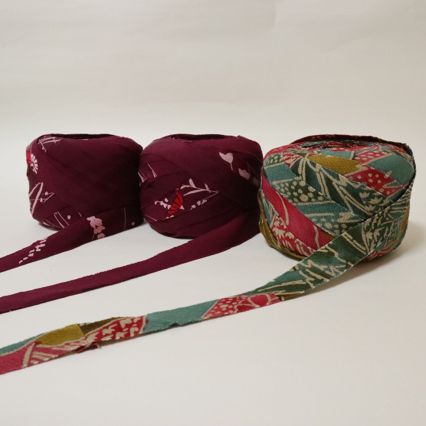 kimonoyarnお年玉BOX⑯（50m×3玉）（ロゴ入り組紐ディスク付きキットプレゼント）46％OFF