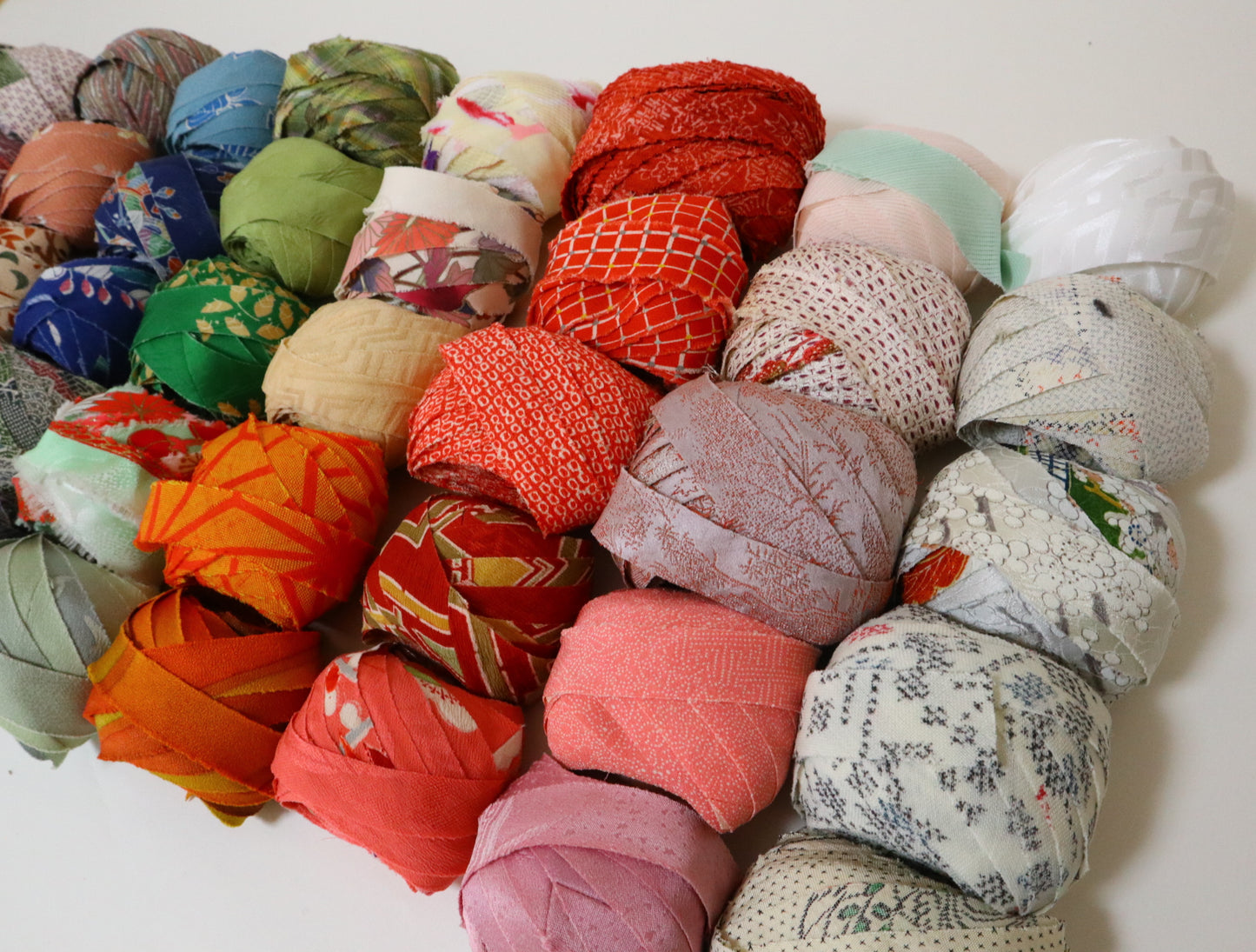 kimonoyarnお年玉BOXランダム（10m10種）（ロゴ入り組紐ディスク付きキットプレゼント）34％OFF