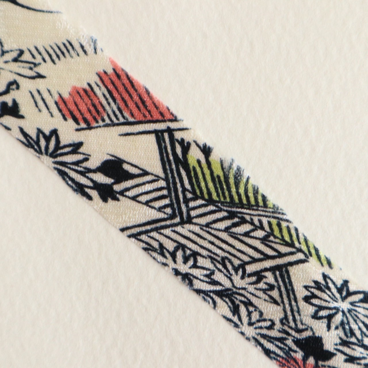 白地に屋敷に花柄(Y02512003）