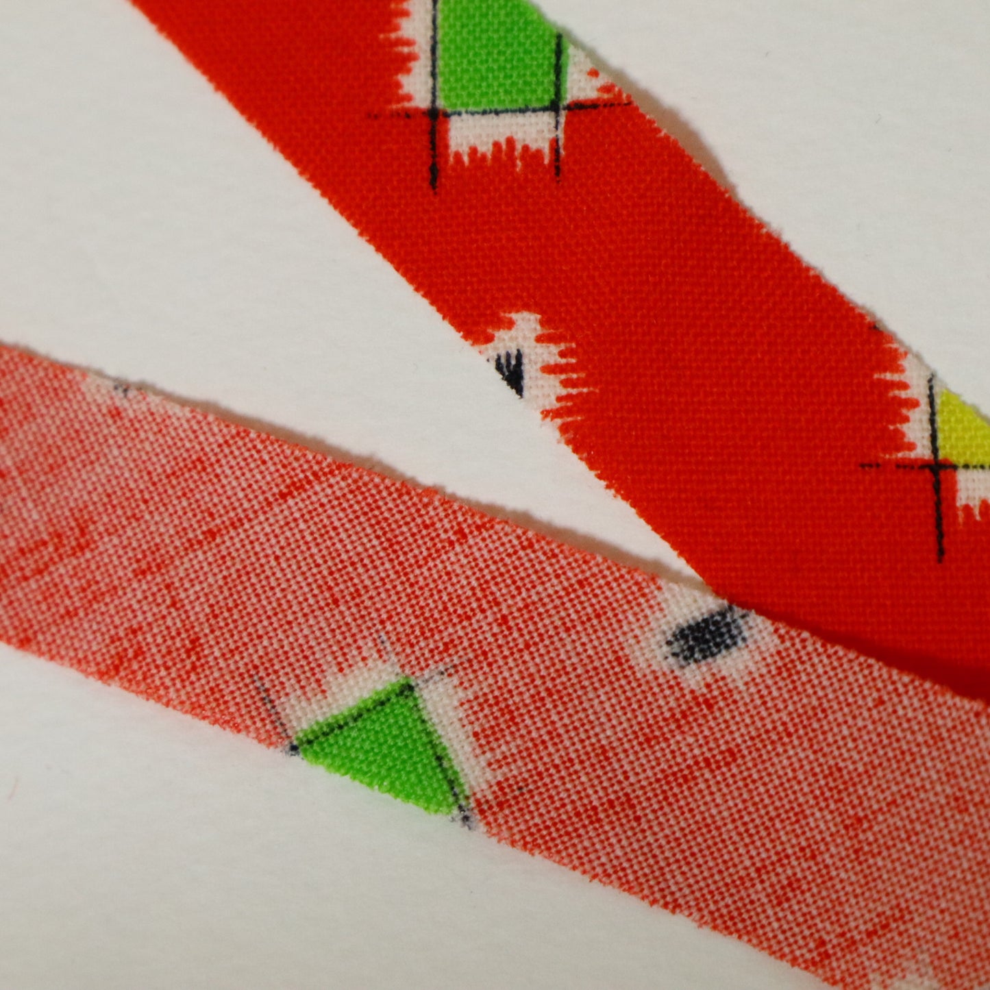 ウール　赤(Y02511006）