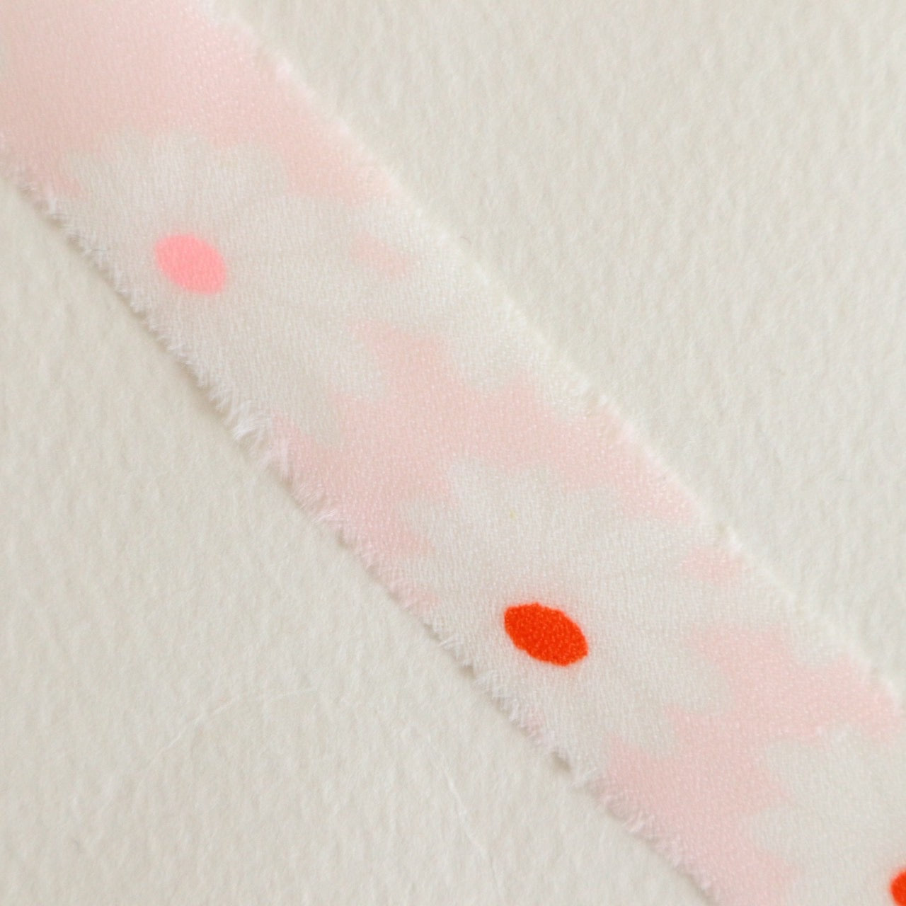 ピンクに花柄・化繊(Y02512006）