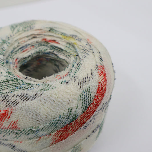 White wool red yellow green blue (Y02405014)