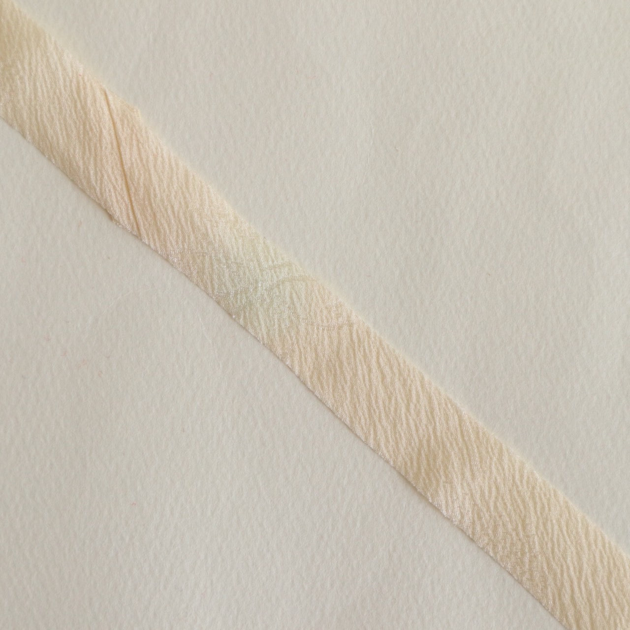 【残りわずか】きなり（白）の無地・縮緬(Y02601002）