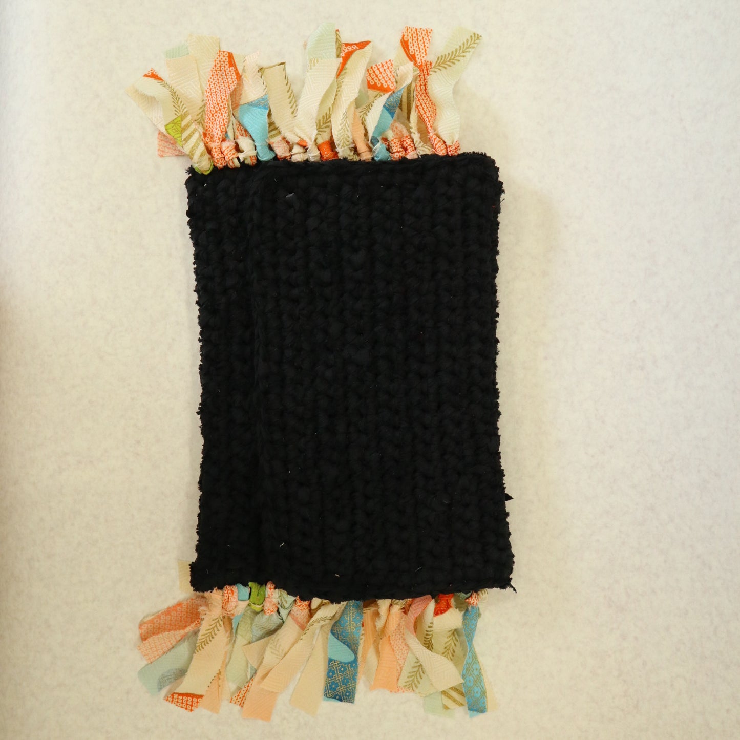 [Featured in recipe book] Fringe tablet case