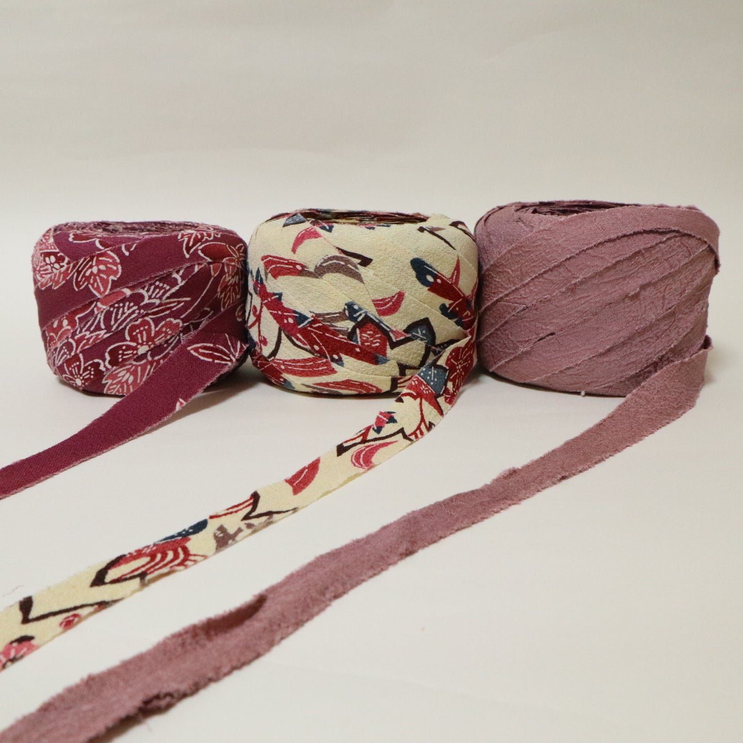 kimonoyarnお年玉BOX⑮（50m×3玉）（ロゴ入り組紐ディスク付きキットプレゼント）46％OFF