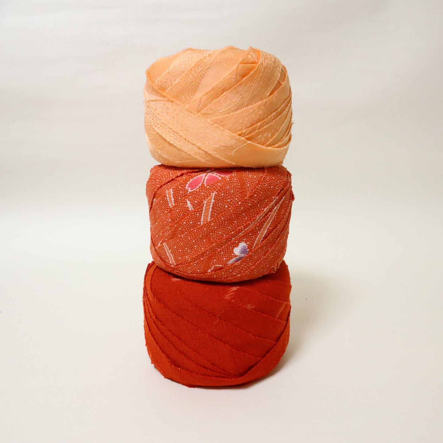 kimonoyarnお年玉BOX⑫（50m×3玉）（ロゴ入り組紐ディスク付きキットプレゼント）46％OFF