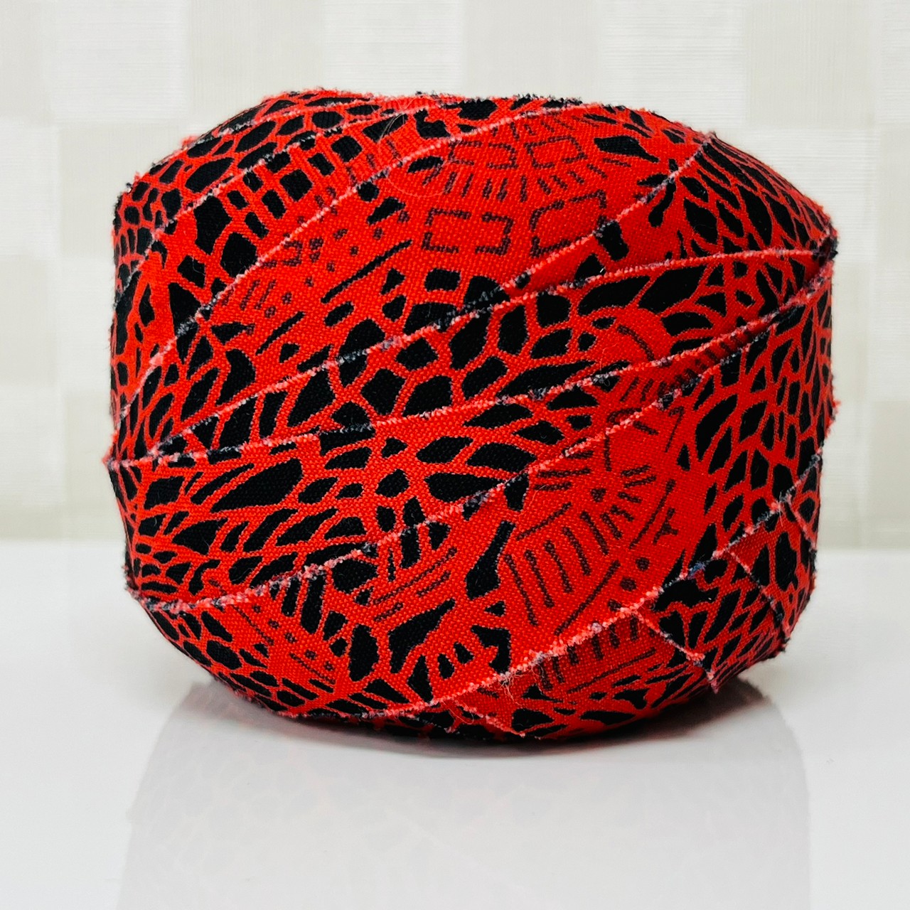 [2m yarn available] Red and black abstract pattern mixed weave (Y00000580)