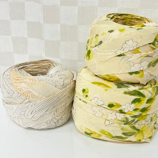 Frill bag yarn set (light yellow with wild flower pattern)
